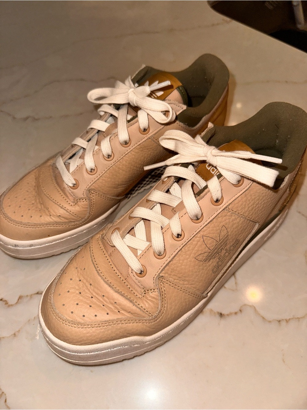 WMNS FORUM BOLD 'MAGIC BEIGE FOCUS OLIVE’